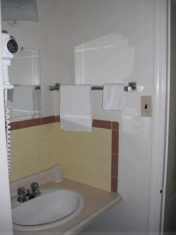 Bluewater Motel Сарния Номер фото